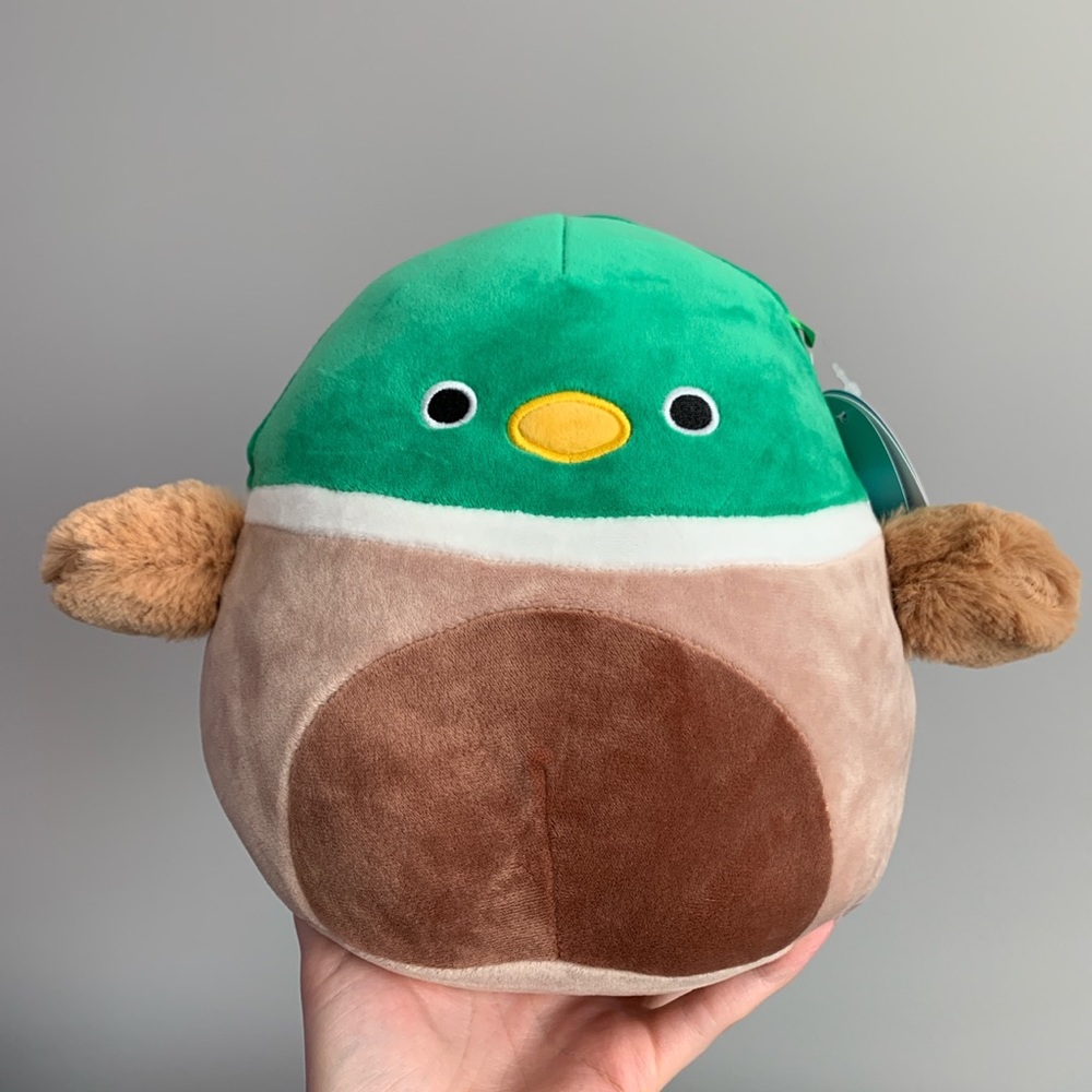 Avery Squishmallow
